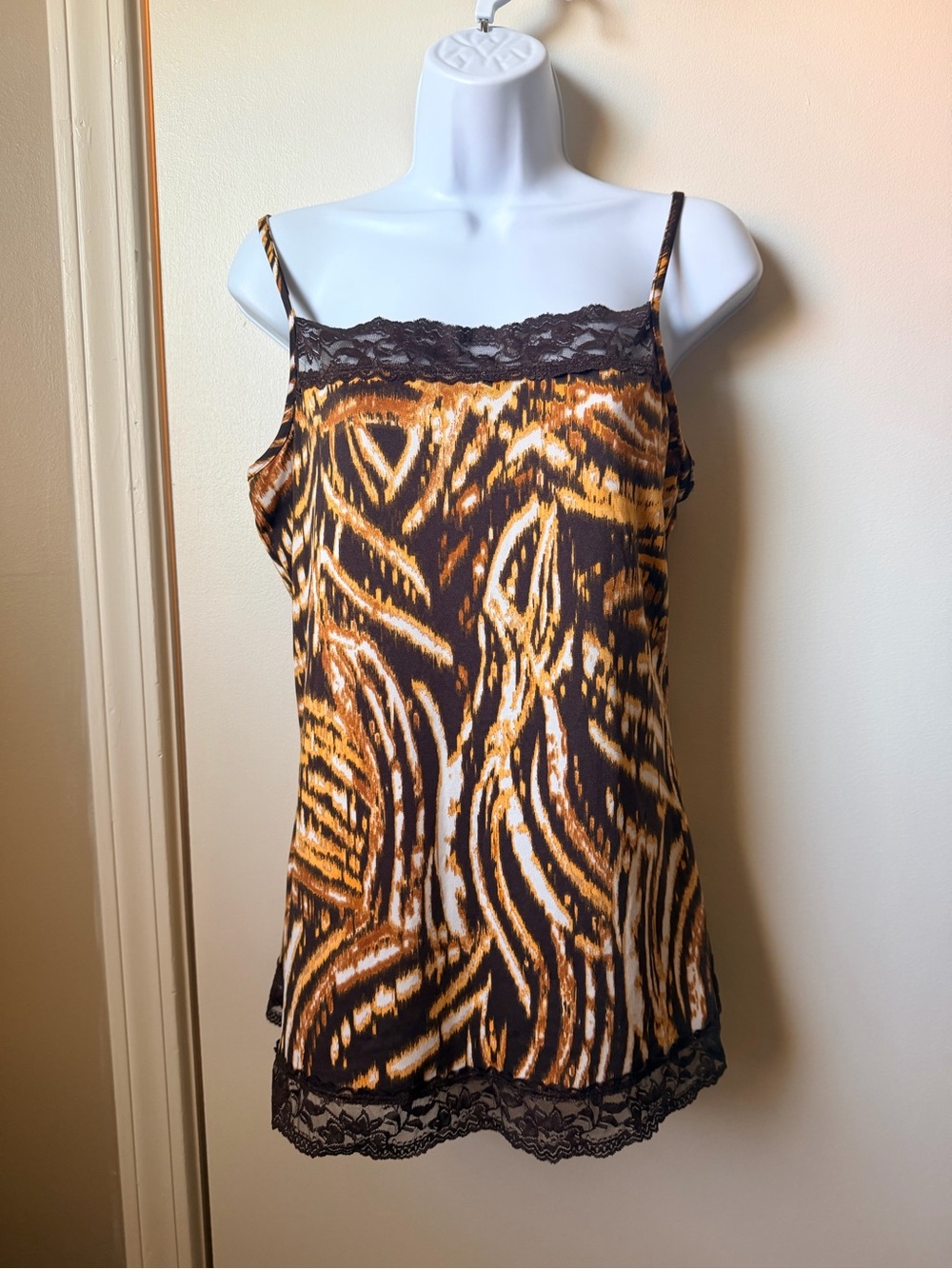 NWT Maurices Brown and Gold Lace-Trim Print Cami Sz. L